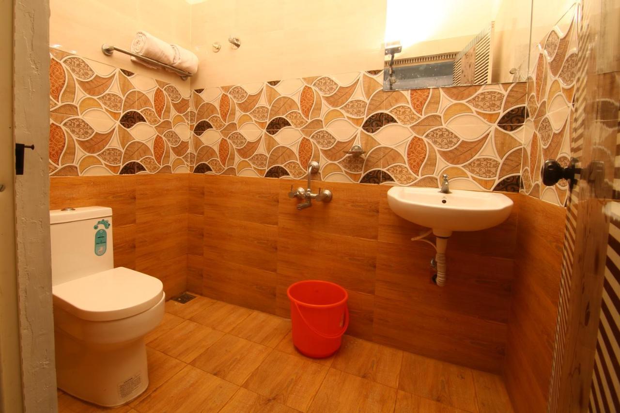 Homestay Royal Holidays